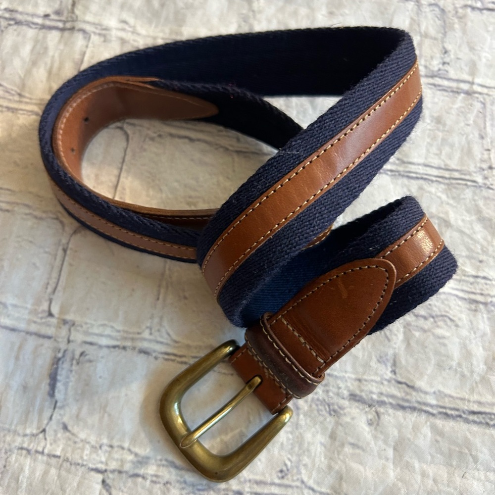 ROUNDTREE & YORK MENS SOLID BRASS BUCKLE BROWN LEATHER NAVY CANVAS BELT SIZE 38
